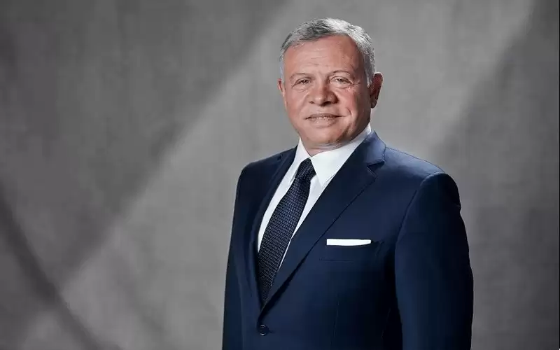 الملك يبحث هاتفيا مع سلطان عمان