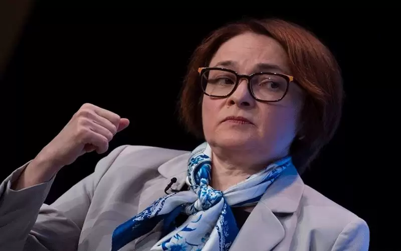 سيدة المركزي الروسي إلفيرا نابيولينا.. هل