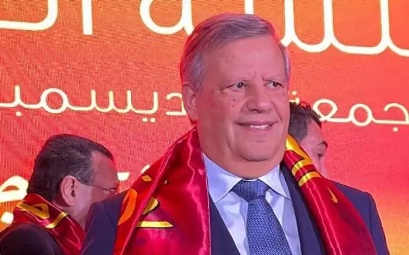 أعلن الرحيل.. كم لقبا فاز به
