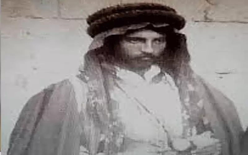 الحجايا راثيا ابن عدوان : وإن