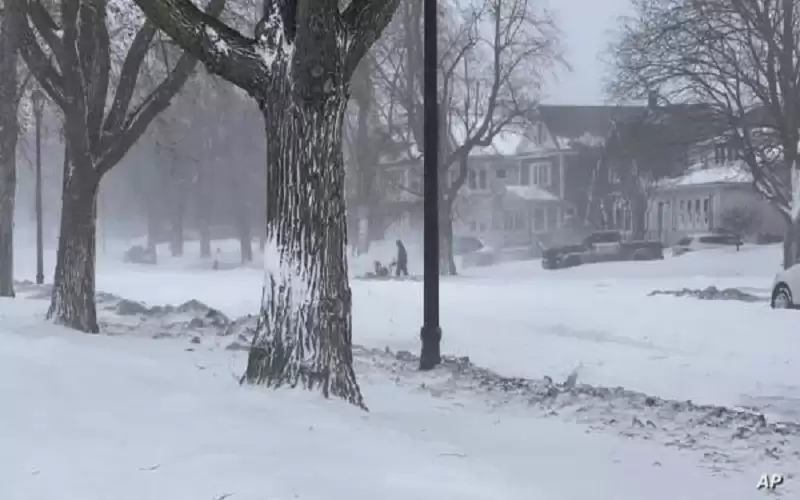 ارتفاع حصيلة وفيات العاصفة الثلجية بالولايات