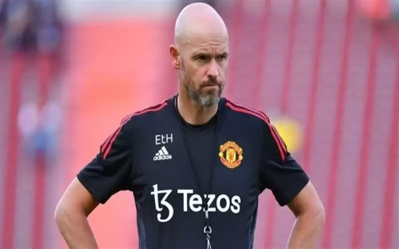 تن هاغ يكشف وضع ثلاثي الدفاع