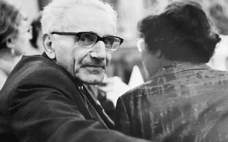 إيخمان ومدمر هيروشيما بين حنه آرندت