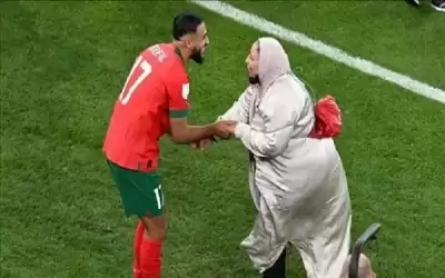 ما حقيقة وفاة والدة سفيان بوفال