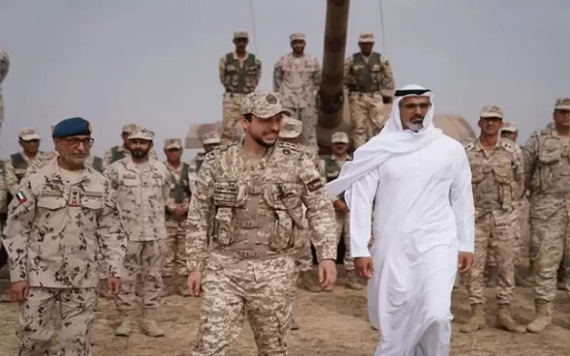 ولي العهد ينشر صورة خلال حضوره