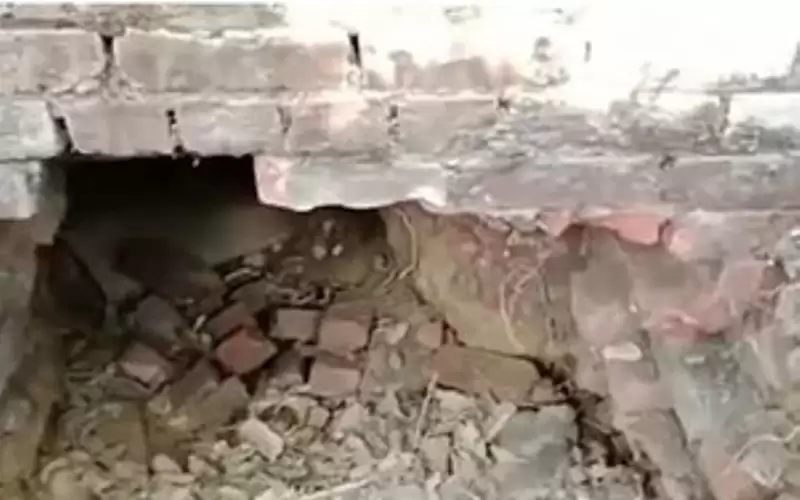 يتسللون إلى بنك عبر نفق ويسرقون