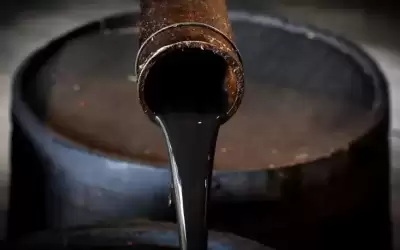 تراجع النفط متأثرا بزيادة إصابات كورونا