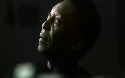 بيليه إلى الأبد.. . دراما كروية