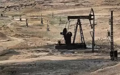 مقتل 10 عمال حقل نفطي جراء