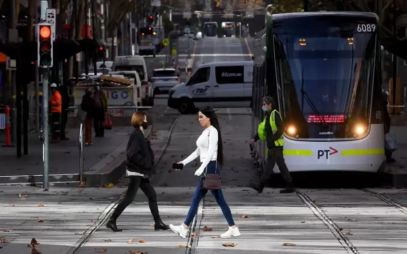 أستراليا تطلب اختبارا سلبيا لكورونا للقادمين