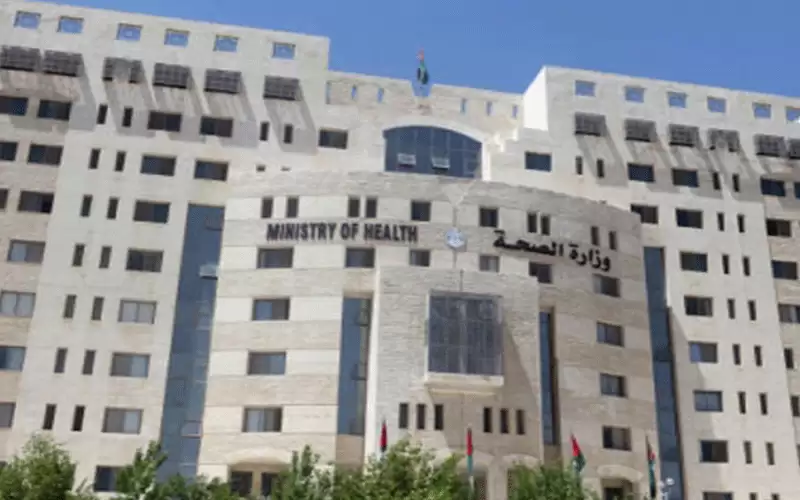 الصحة: 5 حالات كورونا تتلقى العلاج