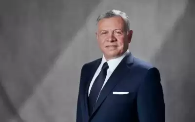 الملك يوجه الحكومة بتجميد الضريبة على