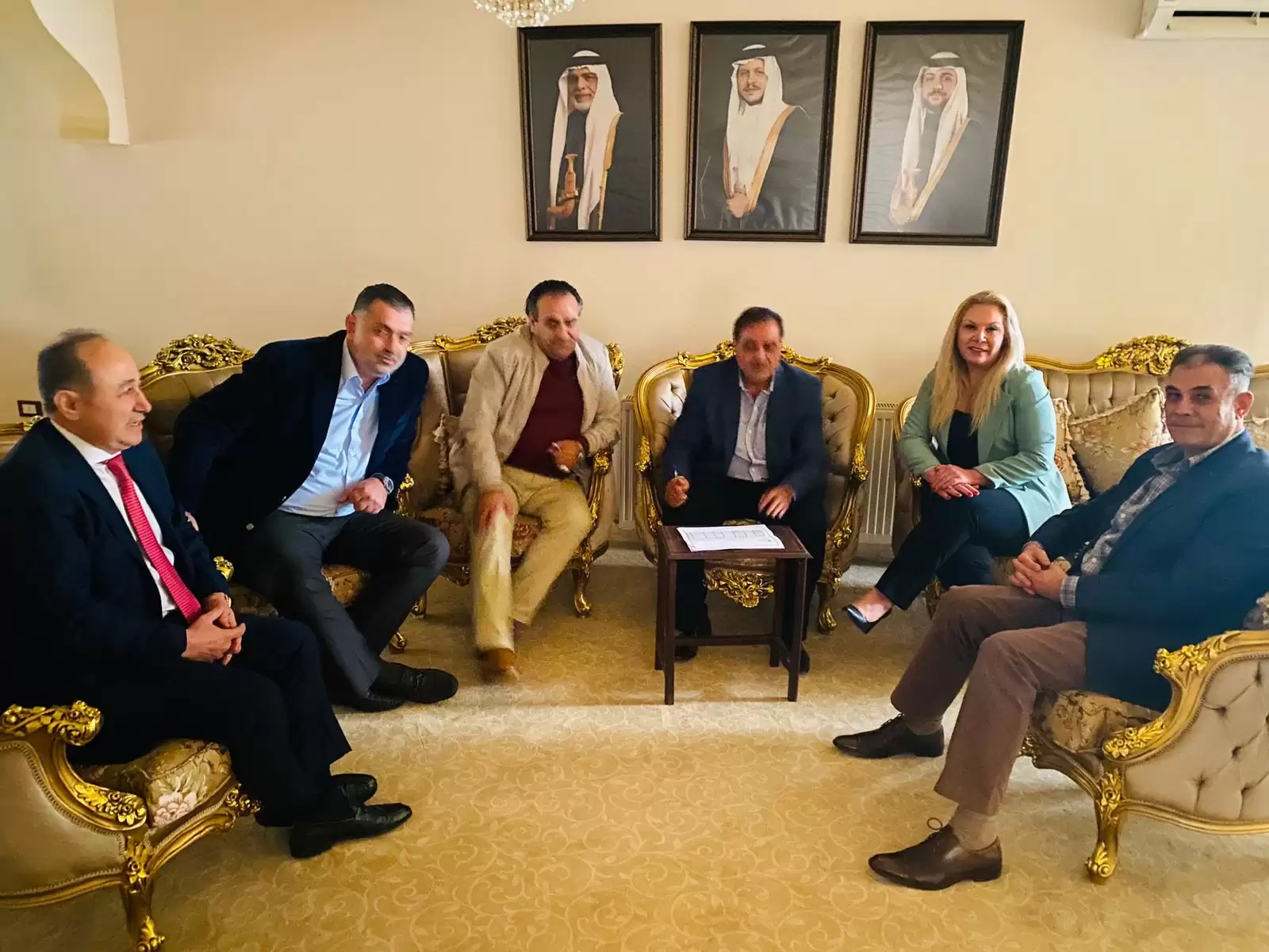 الفايز وعبيدات واللوزي وقوقزة والحراحشة وفرجيان