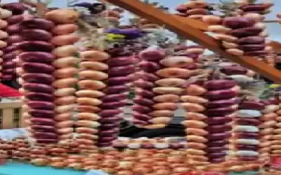 أضخم مهرجان للبصل بالعالم.. ماذا حدث
