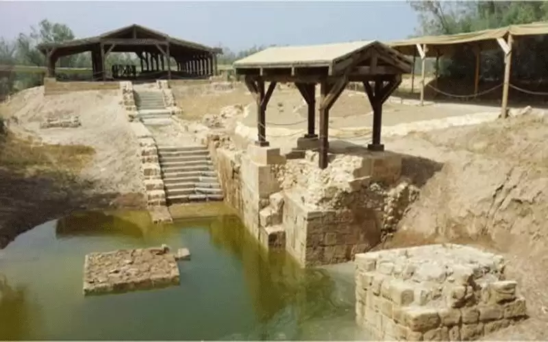 العدوان: 300 بالمئة زيادة زوار المغطس