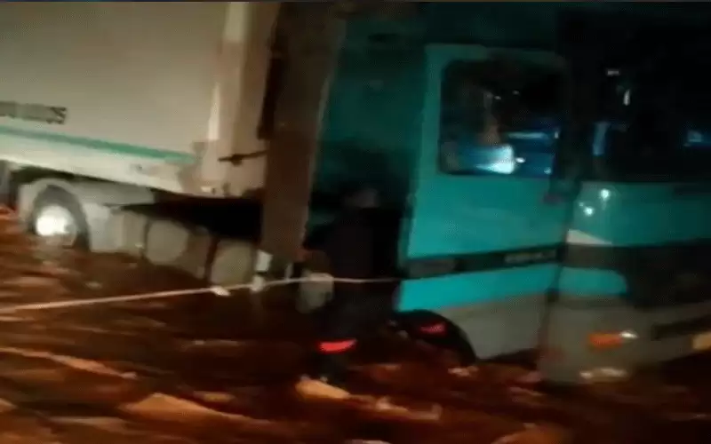 اعادة فتح طريق حدود الكرامة بعد