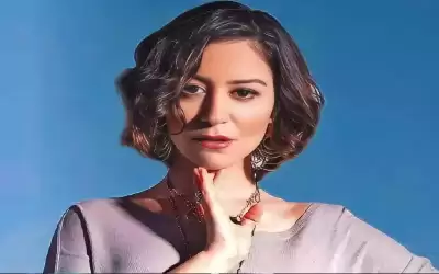 حبس منة شلبي سنة مع إيقاف
