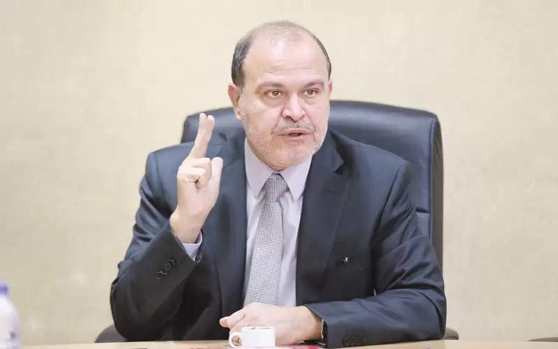 حسين هزاع يكشف عن كلمتين وجههما