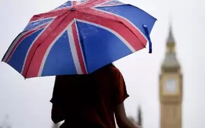 بريطانيا تحذر من وقوع فيضانات جراء