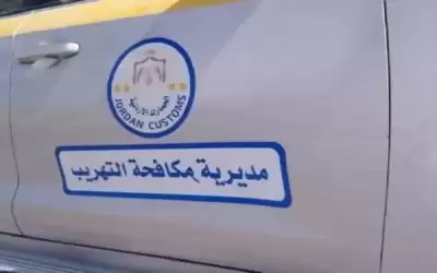 إصابة مرتب جمارك خلال ملاحقة شاحنة