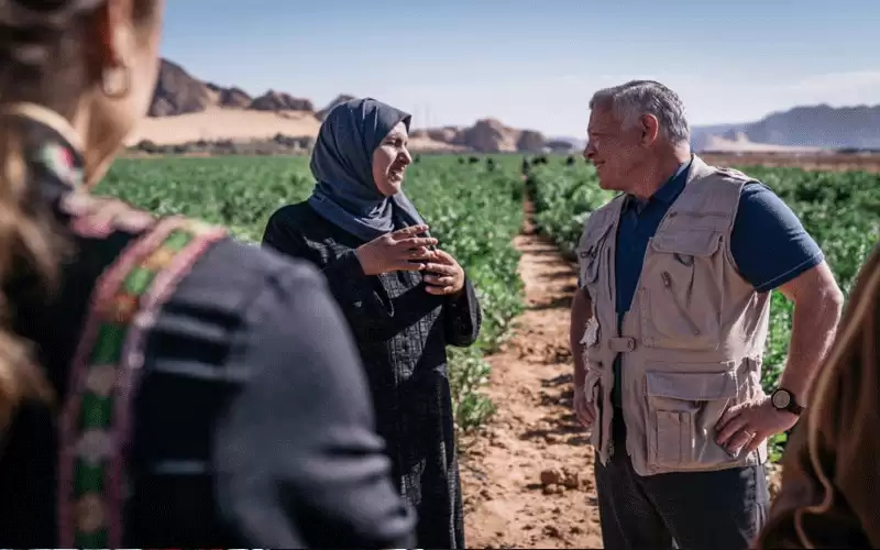 الملك يزور الديسة