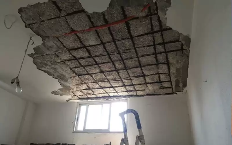 إصابة شاب بانهيار سقف بمسجد بالزرقاء