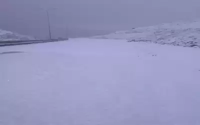 الجنوب.. ثلوج في منطقة راس النقب..