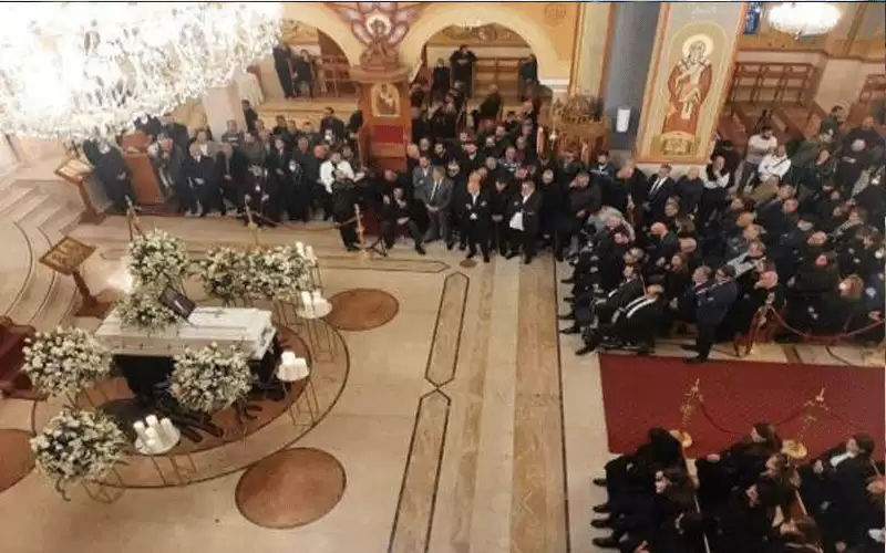 بطلب من جورج وسوف .. شيخ