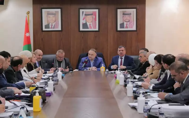 الحكومة: لا يوجد أي سقف سعري