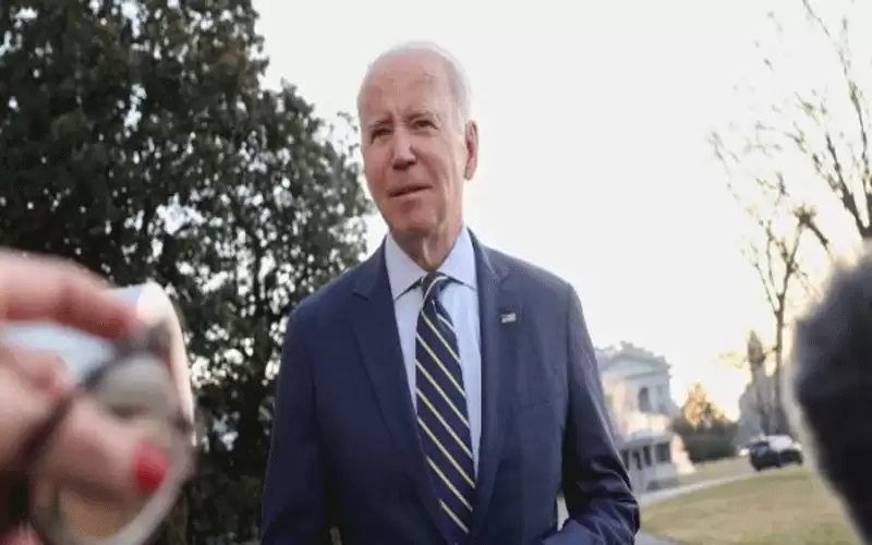 بايدن: لا نعرف سبب العطل الذي