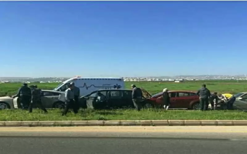 وفاة واصابة بحادث صدم جسم ثابت