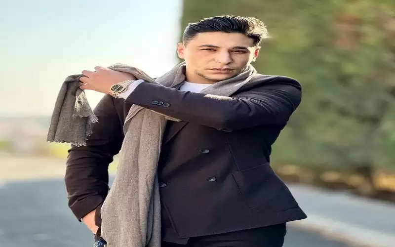 المشهور الأردني لورنس المنسي يعلن قراءة