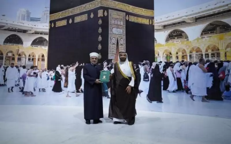 وزير الاوقاف يوقع اتفاقية ترتيبات موسم