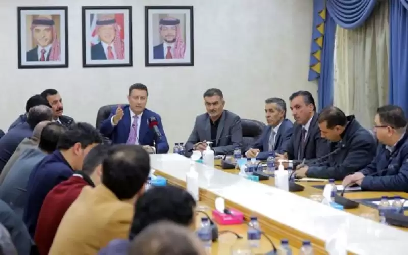 الصفدي يوجه أمانة النواب لتسهيل تغطية