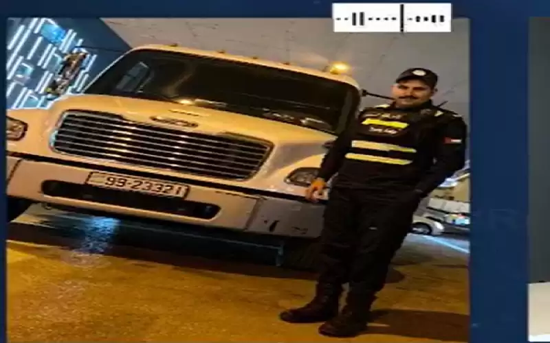 لفتة إنسانية .. سائق ونش بالسير