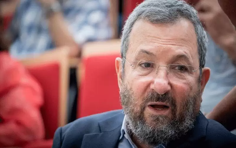 باراك ضد نتنياهو: أدعو الإسرائيليين للتمرد