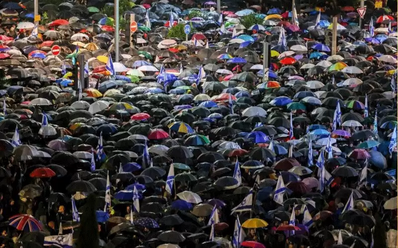 المعارضة الإسرائيلية تهدد بالعصيان المدني