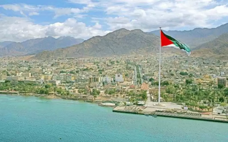 خطة لجذب العاملين بمدينة نيوم السعودية