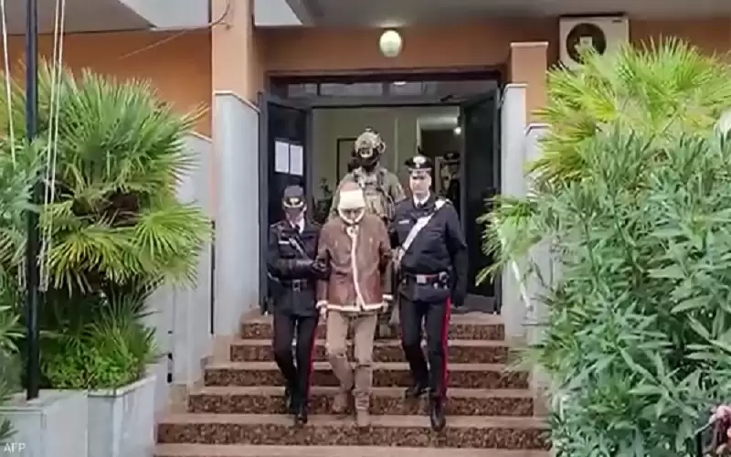 بعد 30 عاما من الفرار ..