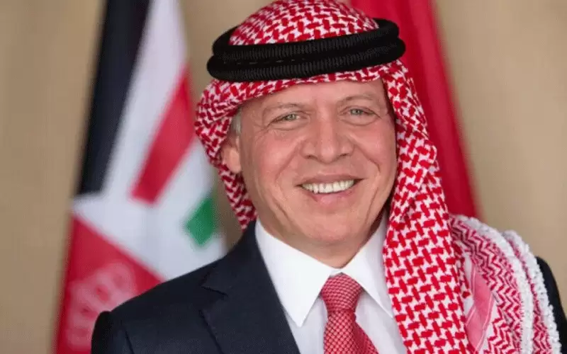 الملك يشارك إلى جانب قادة دول