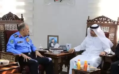 مدير الأمن العام يلتقي وفدا شرطيا