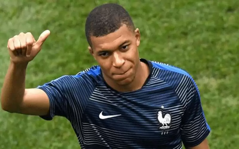 إيماءة واحدة .. تعيد الأمل بعودة