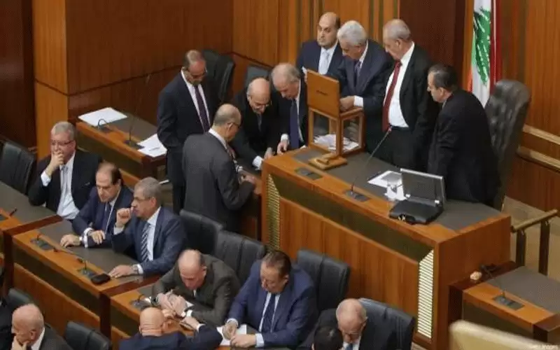 البرلمان اللبناني يفشل بانتخاب رئيس للجمهورية