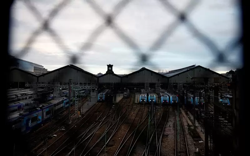 إضرابات في أنحاء فرنسا احتجاجا على