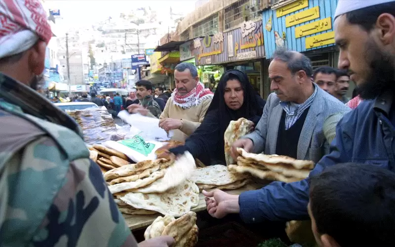 1945 دينارا حاجة الأسرة الأردنية لتغطية