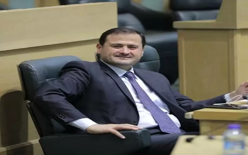 المومني للصفدي: خالفت النظام الداخلي للنواب