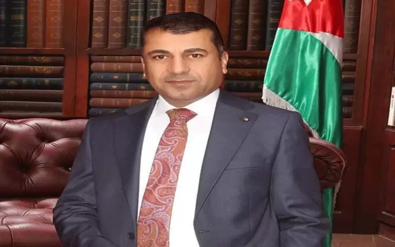 مباركة درجة الماجستير لطلال الرواشدة