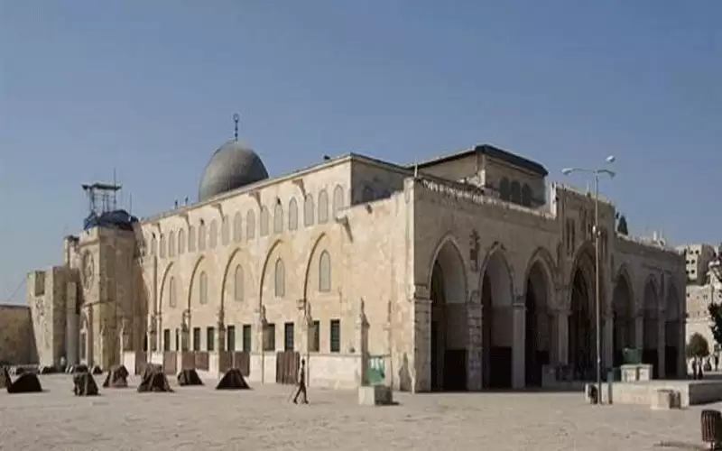 الأردن يطلب بناء مئذنة خامسة بالمسجد