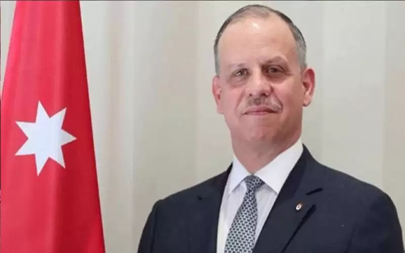 الأمير فيصل يؤدي اليمين الدستورية نائبا