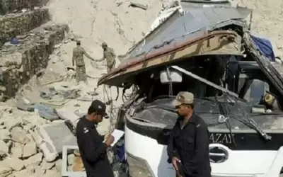 مقتل 40 شخصا بانفجار حافلة في
